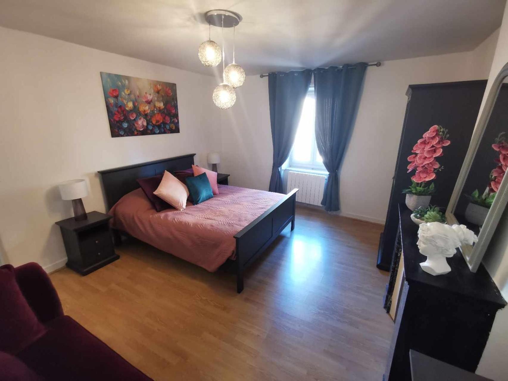 Bel Appartement De 1 A 7 Personnes Ambert Exterior foto
